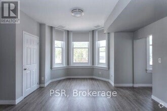 Building Photo - 205-205 Gerrard St E