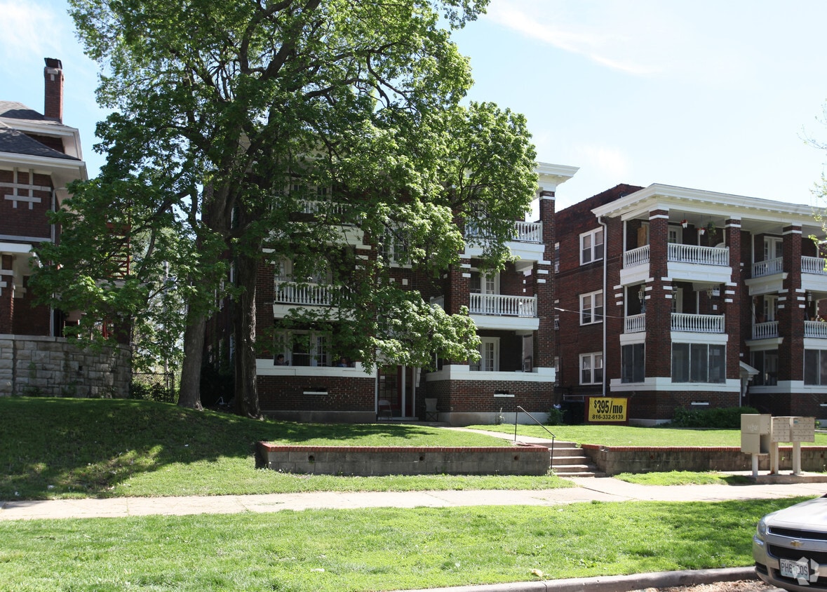 531533 Gladstone Blvd, Kansas City, MO 64124 Apartments in Kansas