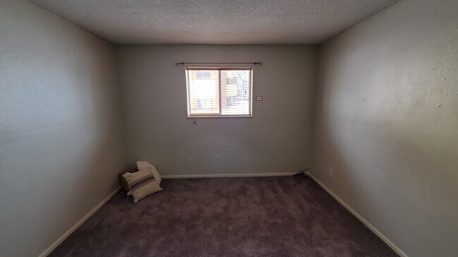 Foto del edificio - 10211 Ura Ln