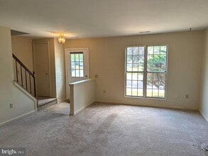 Building Photo - 4674 Grosbeak Pl