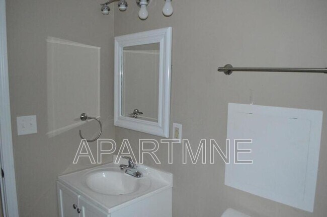 Foto del edificio - 3674 Deans Bridge Rd