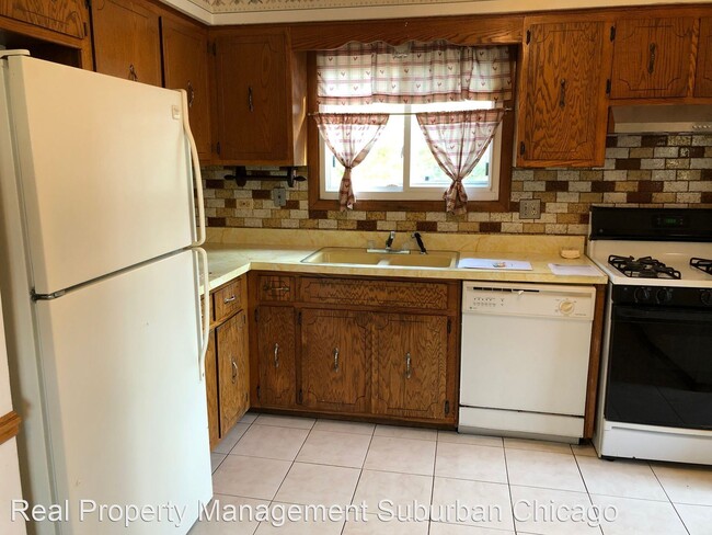 Building Photo - 3 br, 2 bath House - 5041 Forster Ave