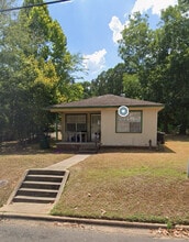 Building Photo - 1005 Sanford St