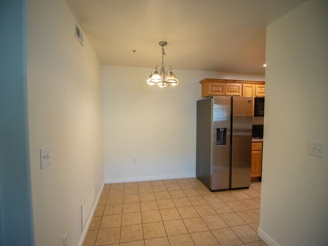 Foto del edificio - Receive up to $500 off your first month's ...