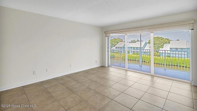 Foto del edificio - 6136 S River Run Dr
