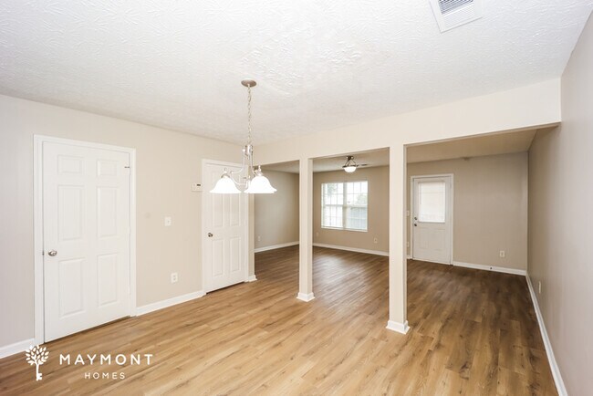 Building Photo - 4411 Pinscher St