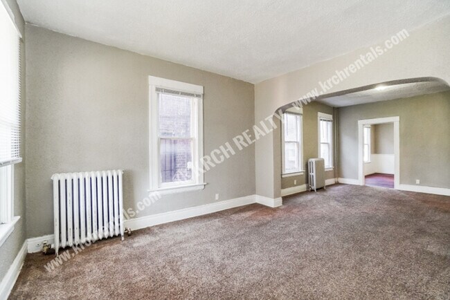 Building Photo - 6-Bedroom Home with Detached Garage