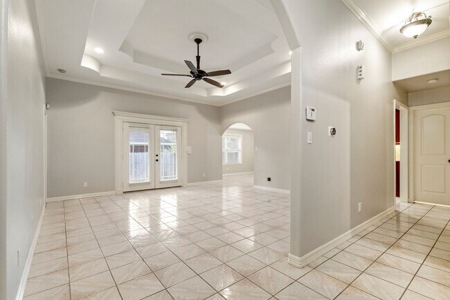 Foto del edificio - 3 Bed/2.5 Bath/2 Car Garage off Bass Blvd. in Harlingen