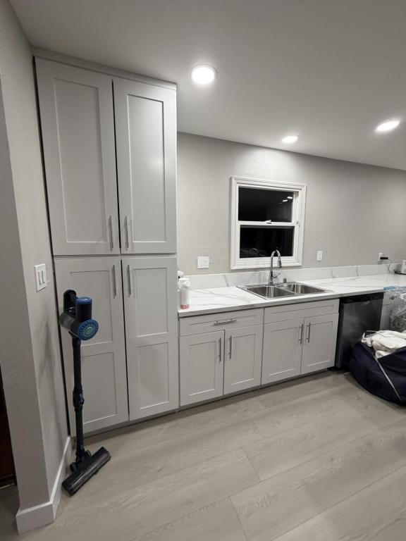 Foto del edificio - 12915 Morene St