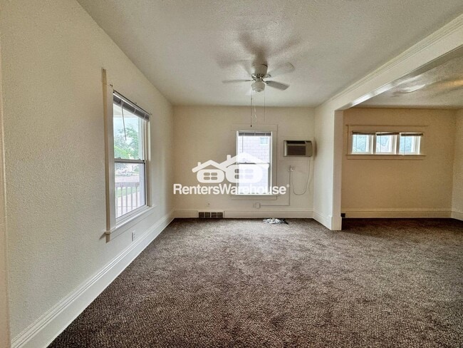 Foto del edificio - 1703 E Grand Ave