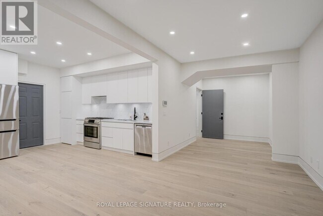 Building Photo - 27 Scotland Rd