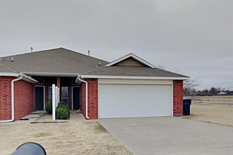 Building Photo - 3605 Galatian Way