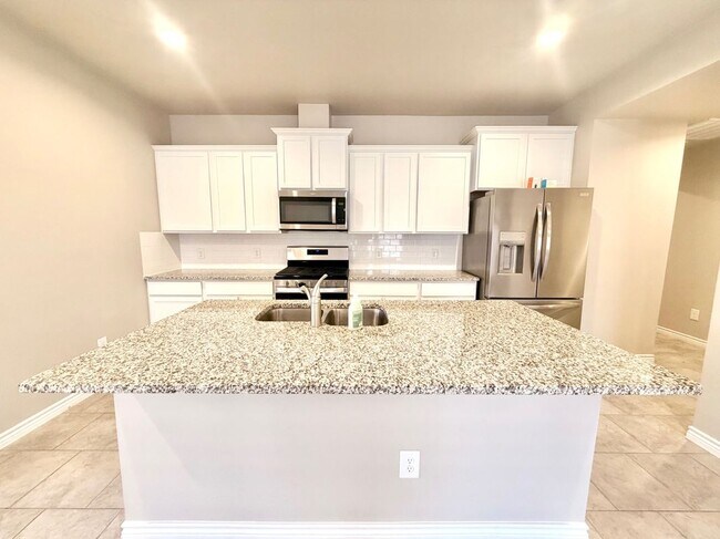 Foto del edificio - 7742 Lariat Toss Dr
