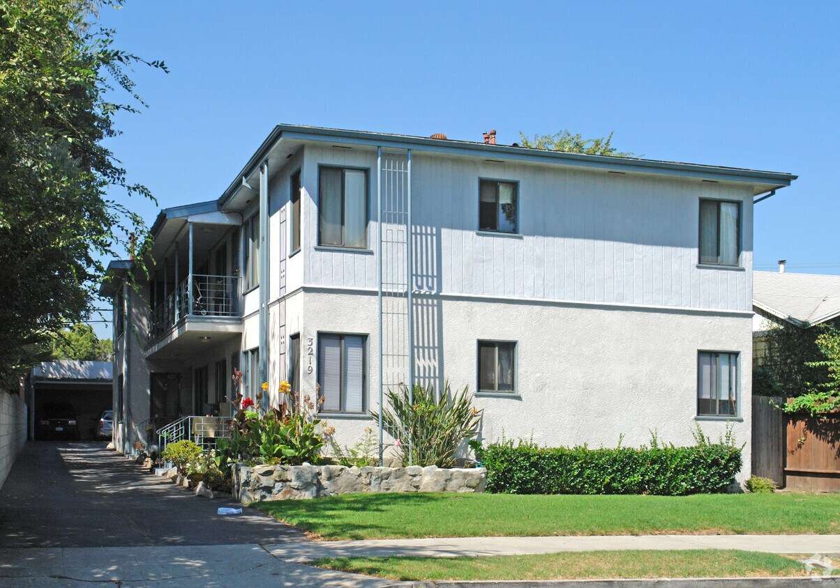 Primary Photo - 3219 Bagley Ave