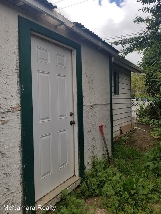 Building Photo - 2 br, 2 bath House - 2753 Broad Street