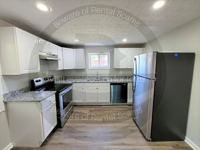 Foto del edificio - 225 Holly Smith Dr