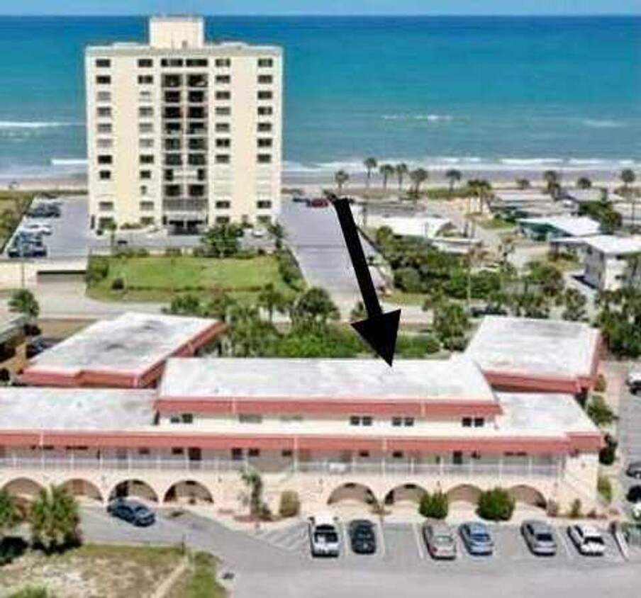 Foto principal - BEAUTIFUL 2 Bedroom Beach-Side Condo! FURN...