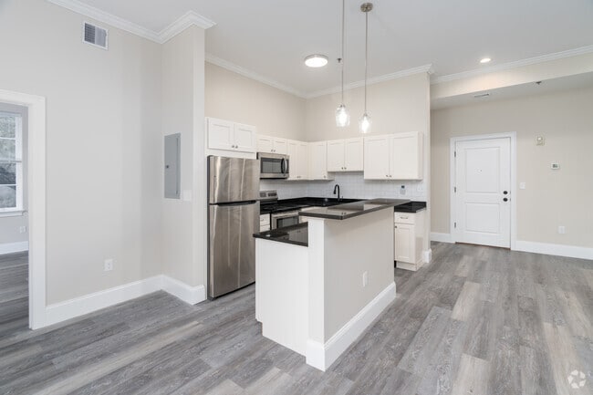2BR, 2BA - 1,303SF - Kitchen - Reservoir Landing Apartments