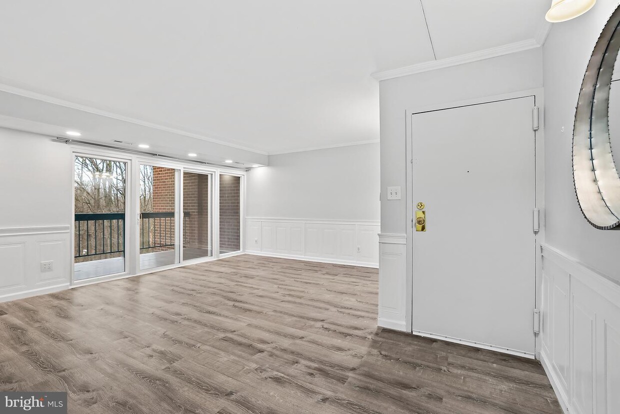 11801 Breton Ct Unit 21B, Reston, VA 20191 Room for Rent in Reston