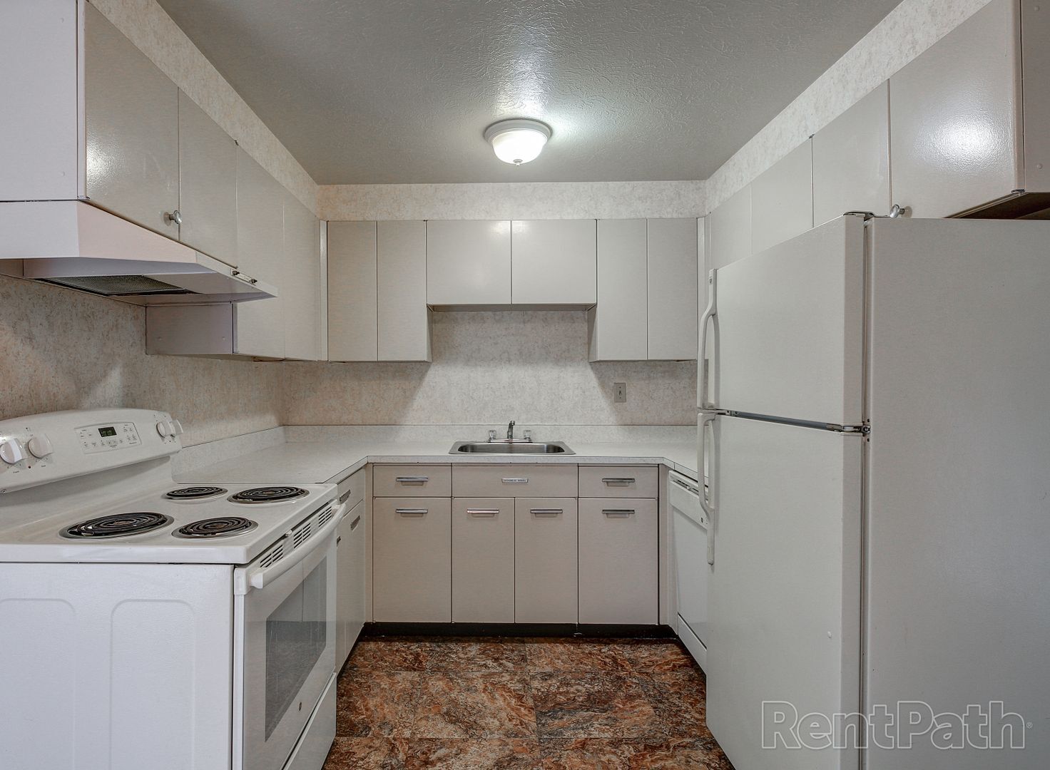 Claridge House Apartments – 2 Bed 1 Bath - Upgraded