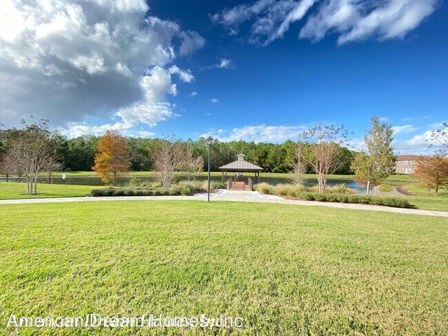Building Photo - 3 br, 2.5 bath House - 10827 Savona Way