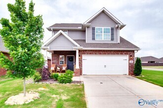 Building Photo - 12900 Tallulah Dr