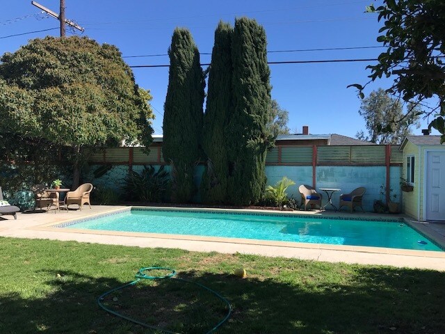 Foto del edificio - 12214 Aneta St