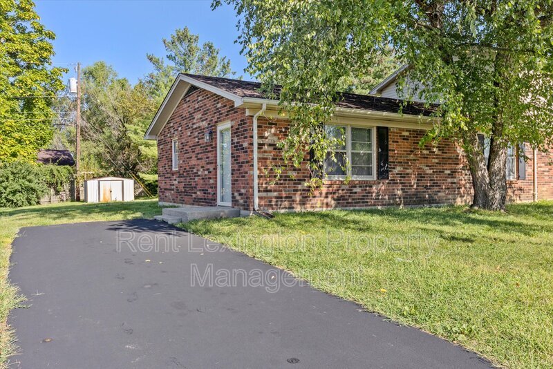 Primary Photo - 3201 Mammoth Dr