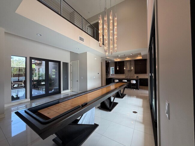 Building Photo - 66 Pristine Glen St