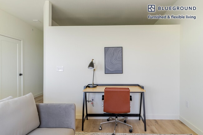 Foto del edificio - 3801 N A W Grimes Blvd