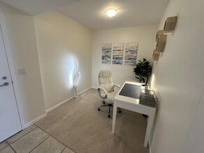 Building Photo - 1551 N Flagler Dr