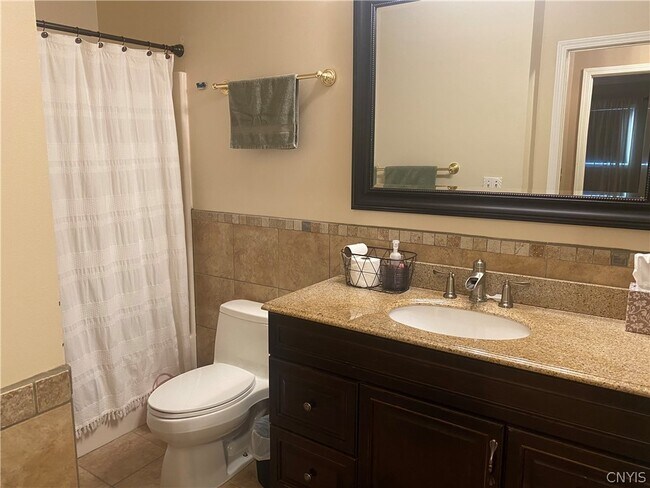 Building Photo - 253 Wildwood