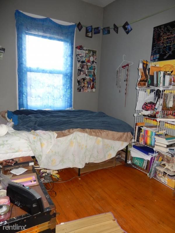 Primary Photo - 394 Centre St
