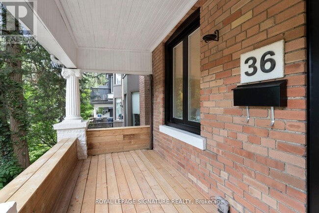 Building Photo - 36 Tennis Crescent