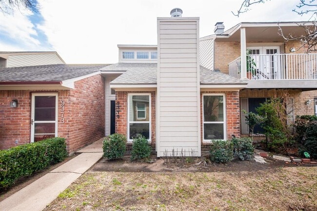 Building Photo - 9375 Westwood Village Dr