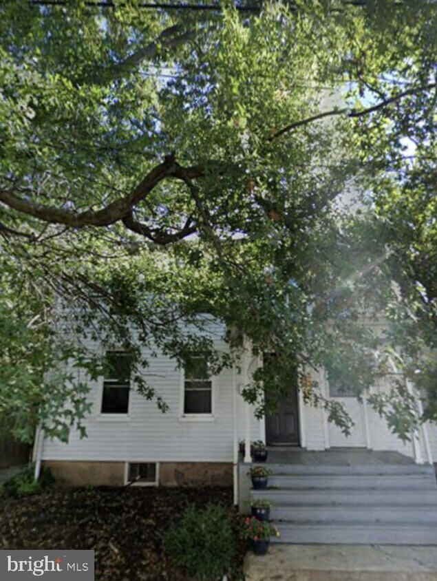 Primary Photo - 6-8 S Greenwood Ave