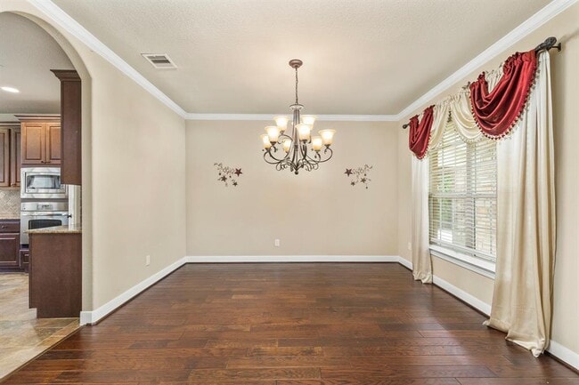 Building Photo - 27506 Clydehurst Grove Ct