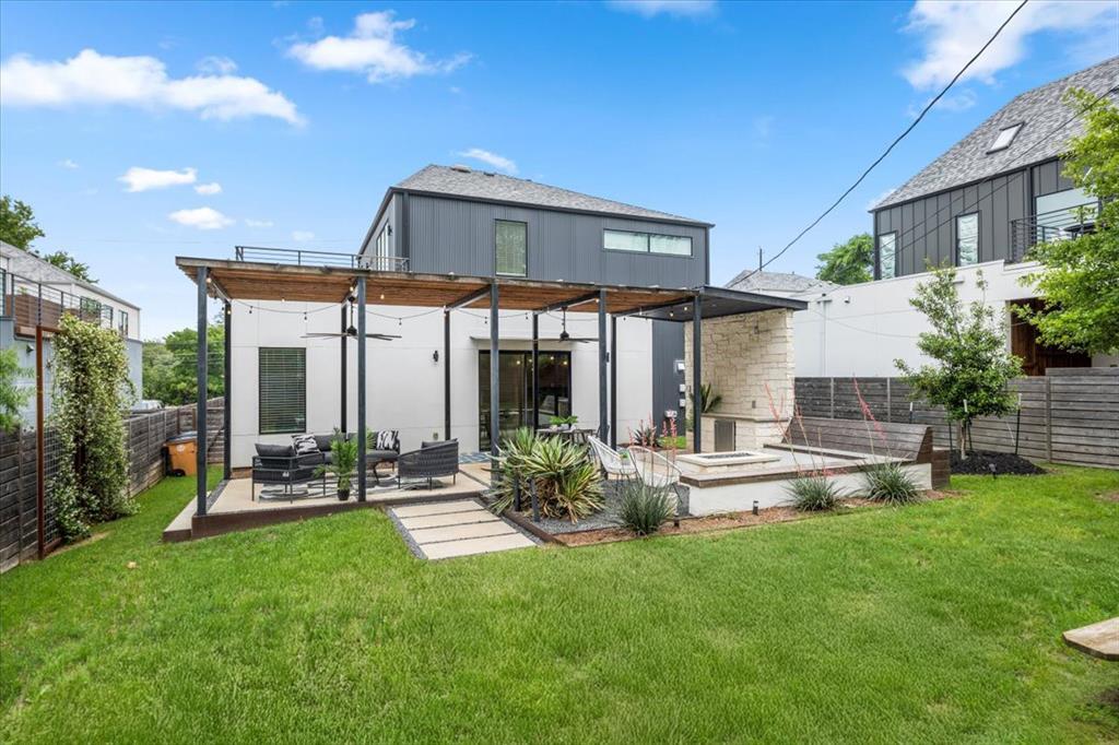 Foto principal - 301 Woodward St
