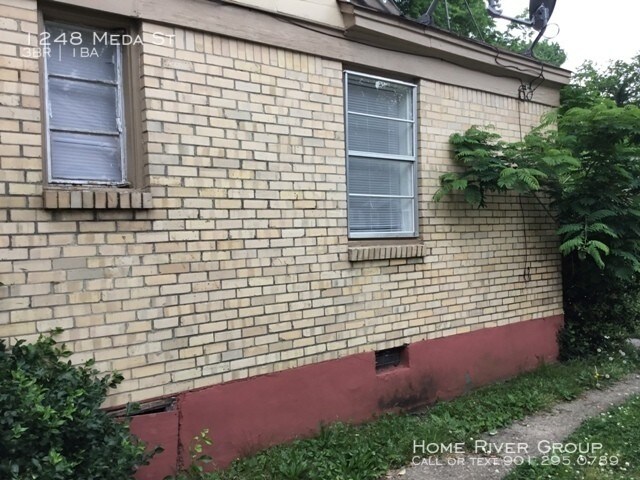 Building Photo - 1248 Meda St
