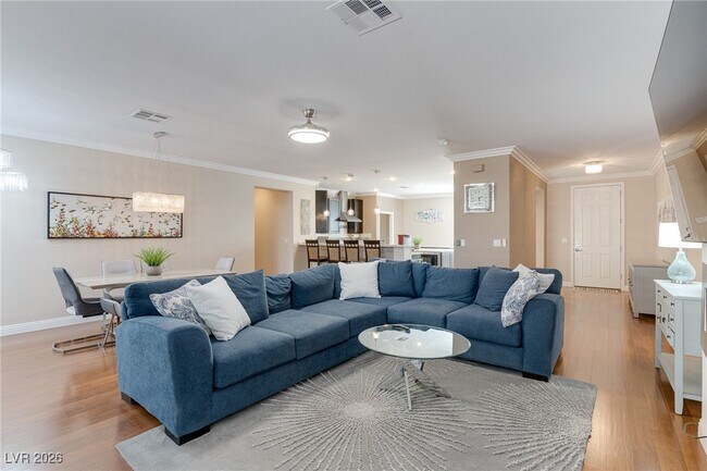 Foto del edificio - 10708 Cliff Mountain Ave