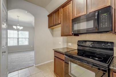 Foto del edificio - 1304 Honeywood Ln