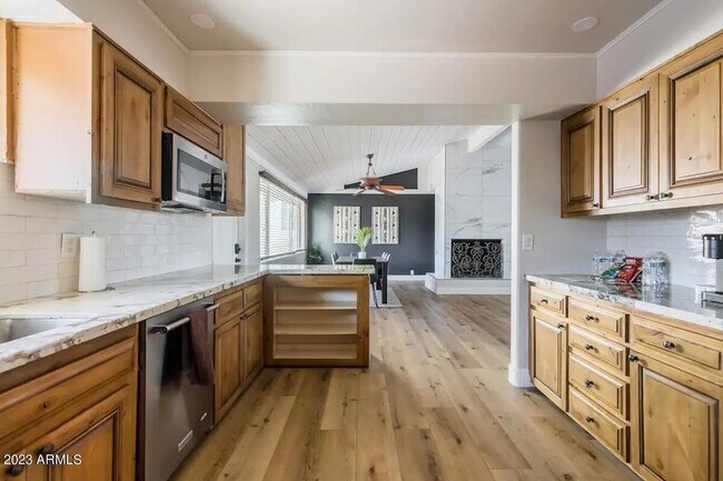 Foto del edificio - 12210 N 67th St