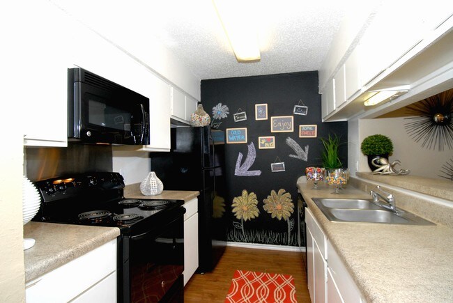 Cross Creek Apartments Plano, TX