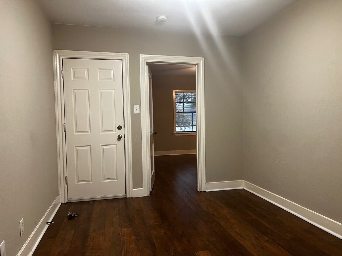 6601 Meadowlawn St Unit 3, Houston, TX 77023 Apartments in Houston