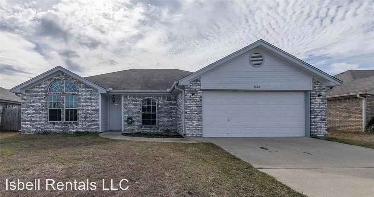 Primary Photo - 4 br, 2 bath House - 3804 Stallion Drive