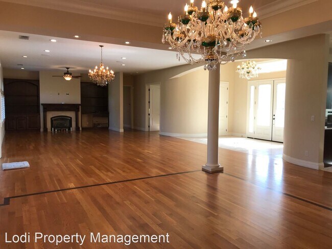 Foto del edificio - 4 br, 4.5 bath House - 12945 N Highway 88