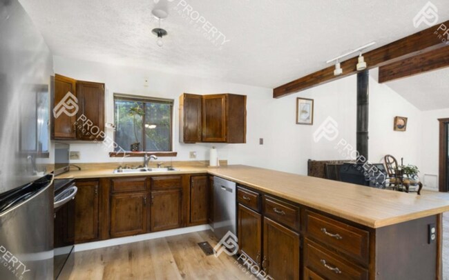 Foto del edificio - Spacious Home for Rent in Glenwood Springs – Great Location, No HOA!