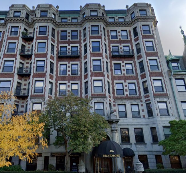 Building Photo - 466 Commonwealth Ave