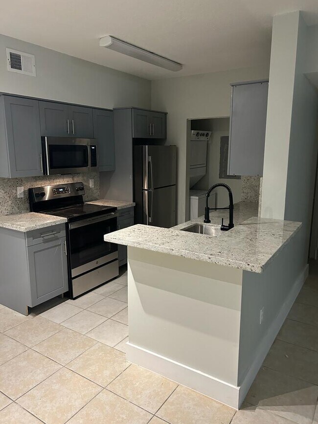 Foto del edificio - 10372 Fox Trail Rd S