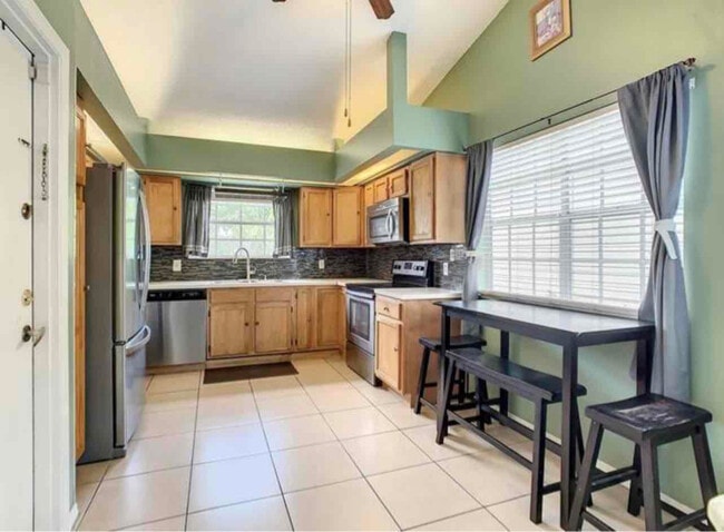 Foto del edificio - 5423 Andover Dr